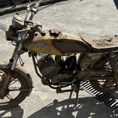 “Renascimento da Zündapp XF17 do Pai”