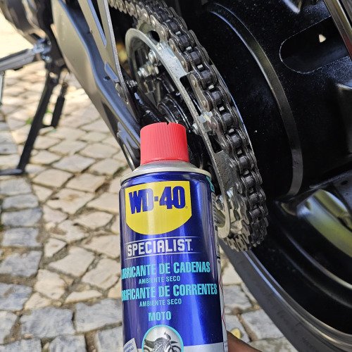 Lubrificação da corrente de transmissão da moto A2